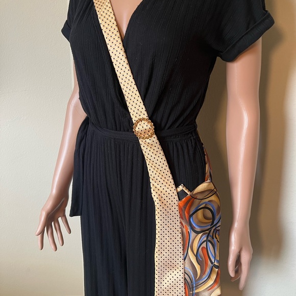 PKWPurse, Cross body/Wristlet Adjustable Artfully Designed,Lightweight and Soft! - Picture 4 of 5